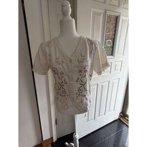 Erika and Company Beige Embroidered Floral Button Down Sleeveless Top Size S